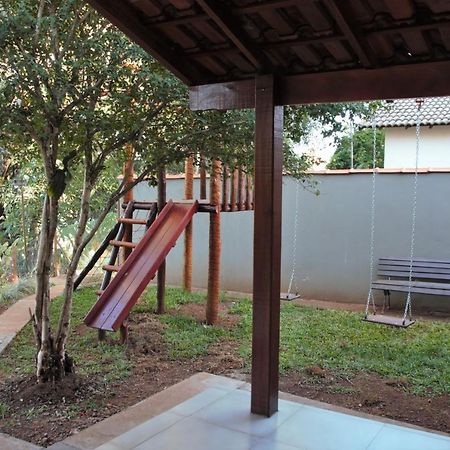 Chale Bosque Do Barreiro Villa Araxa Ngoại thất bức ảnh