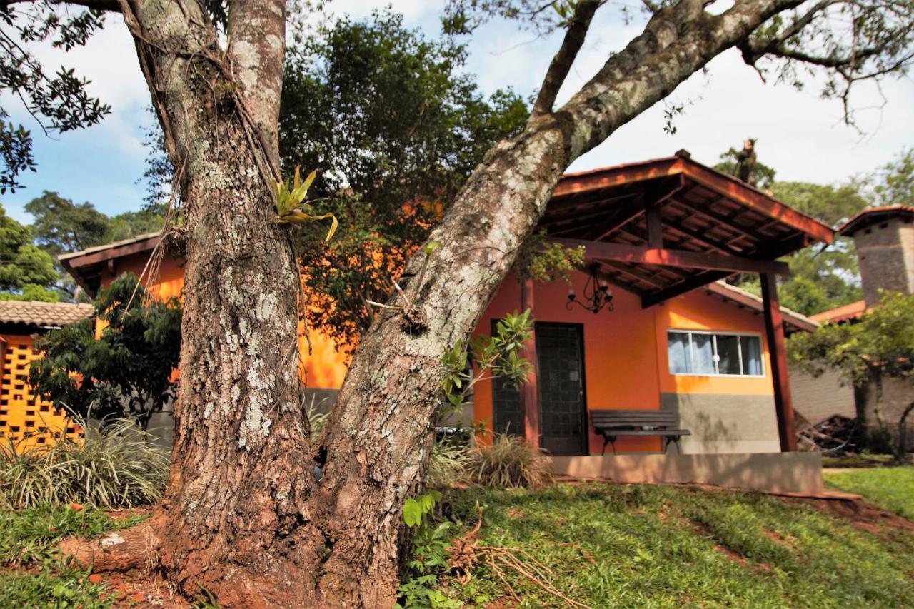 Chale Bosque Do Barreiro Villa Araxa Ngoại thất bức ảnh