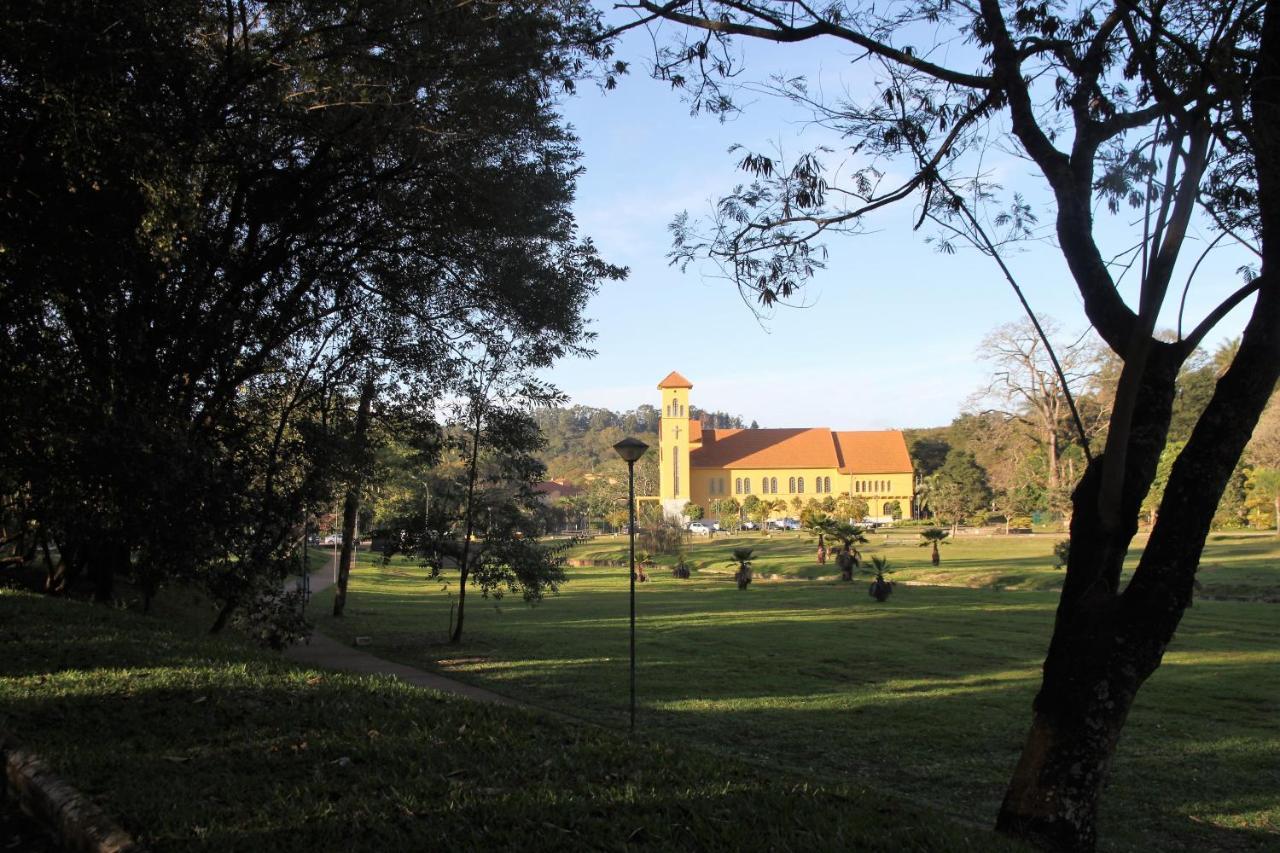 Chale Bosque Do Barreiro Villa Araxa Ngoại thất bức ảnh